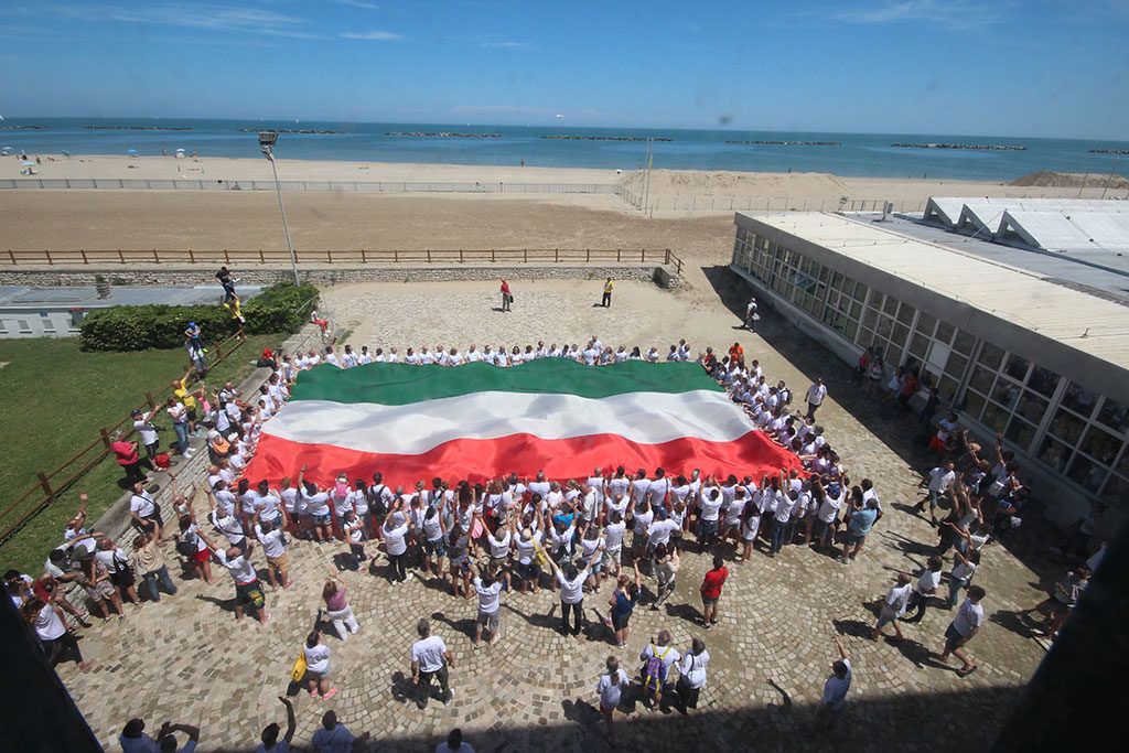 catena umana subacquea