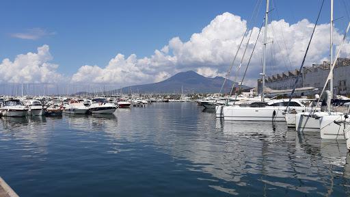 BIKINI DIVING - Centro subacqueo - Immersioni Banco di S.Croce - Punta Campanella - Capri