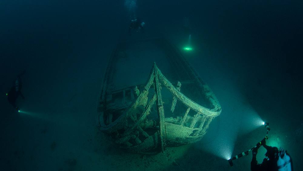 Viking-immersione-lago-relitto-garda