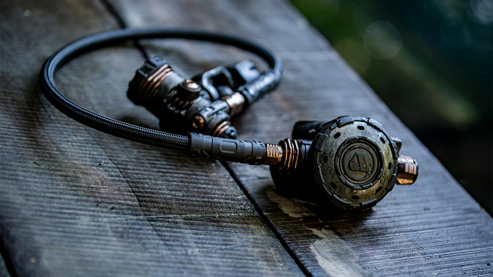 Apeks-mtx-anniversario-erogatore-sub