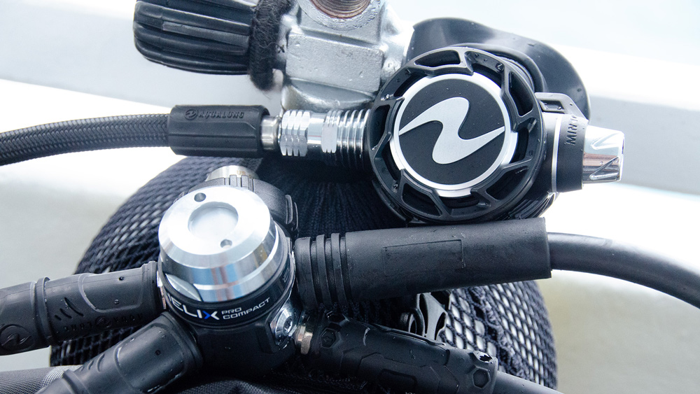 Erogatore compatto aqualung helix